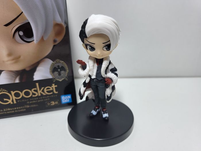 Twisted Wonderland Q posket Vol.5 Divus Crewel - photo numéro 2