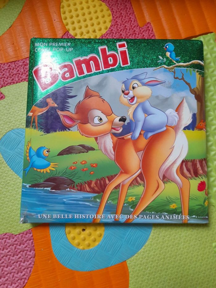 Livre conte bambi pop up