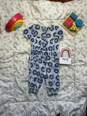 combinaison pantalon à motifs bleu pressions entre les jambes tissaia 6 mois