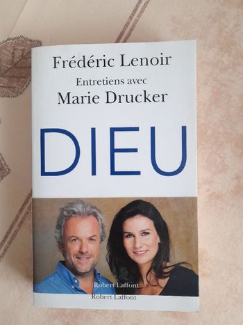 Livre "Dieu" de Frédéric Lenoir