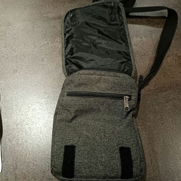 Sacoche Eastpak homme - photo numéro 2