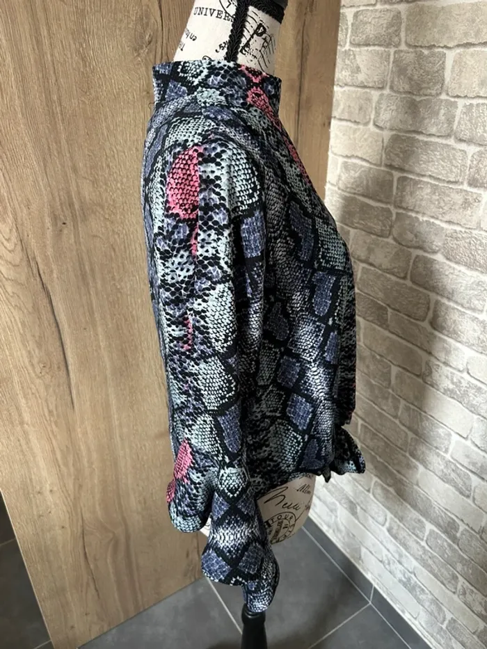 Blouse imprimé serpent taille M - photo numéro 5
