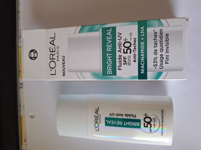 Bright Reveal Fluide Anti-UV SPF50+ Anti-Taches Niacinamide l'Oréal
