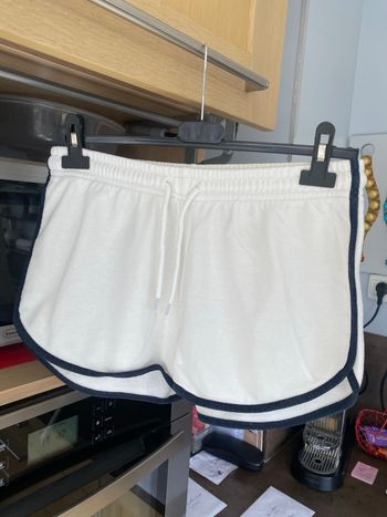 Short femme, taille S