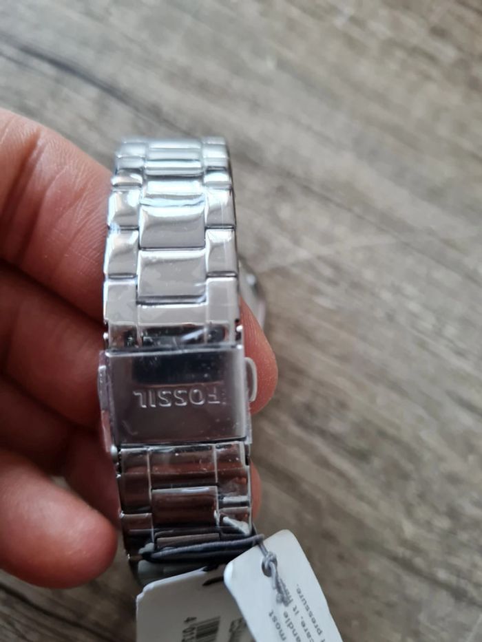 Montre Fossil neuve - photo numéro 6