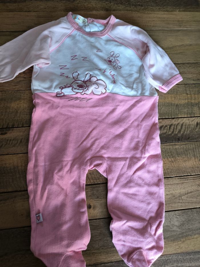 Vends pijama 12 mois fille de