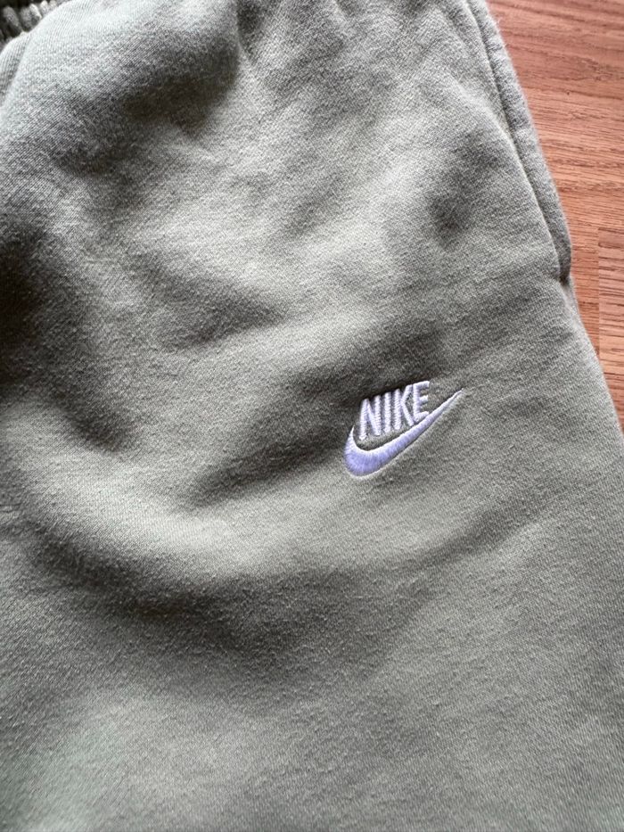 Bas de jogging Nike taille M - photo numéro 2