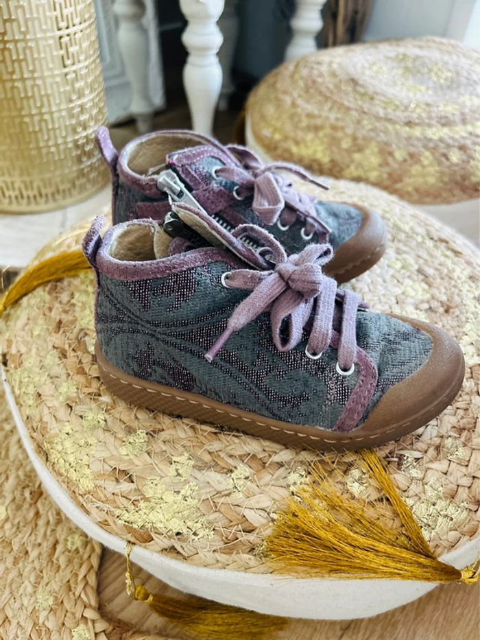 Exellente chaussure de qualité en cuir 10IS