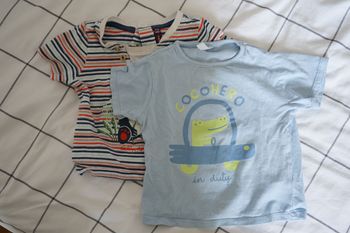 Lot de T-shirt 18 mois bleu et à rayures