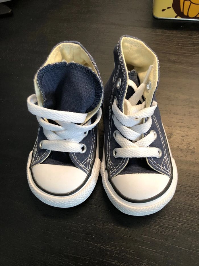 Converse Chuck Taylor neuve taille 20 bleu marine - photo numéro 2