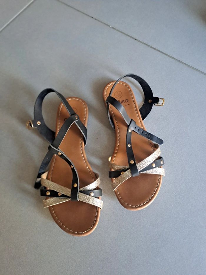 Sandale claquette fille taille 35 - photo numéro 2
