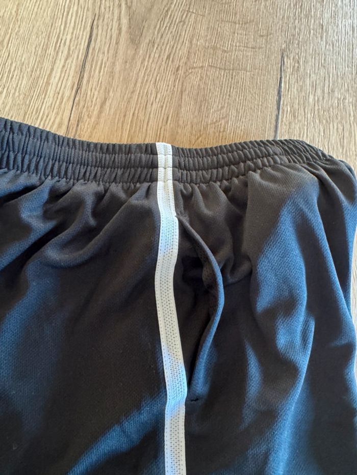 Short Nike dri-fit taille M 10-11 + ans neuf avec étiquettes - photo numéro 14