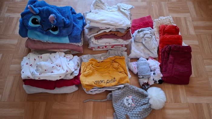 Lot vêtements fille 12 mois