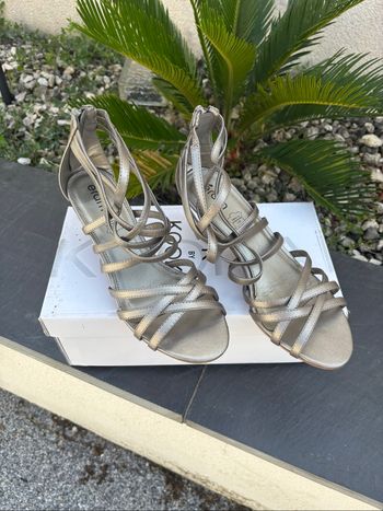 Eram - sandales argentées à talon T38