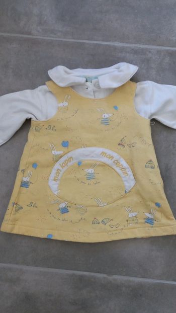 L'ensemble robe et t-shirt