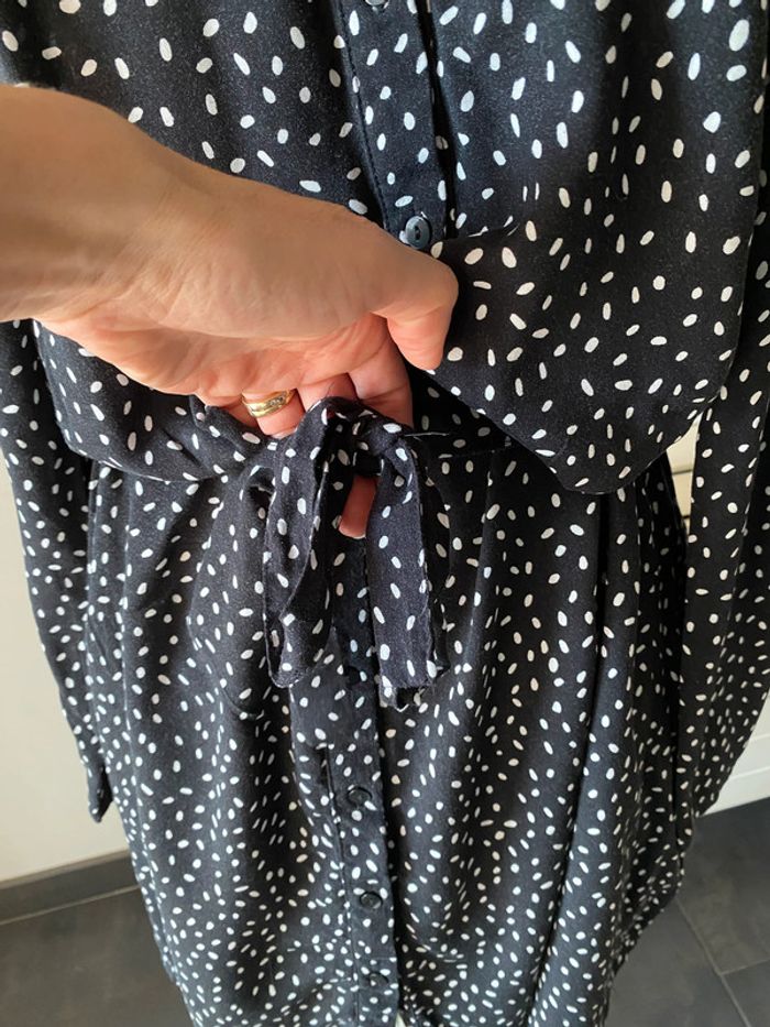 Robe chemise Promod noire à pois blanc avec ceinture taille 34 - photo numéro 7