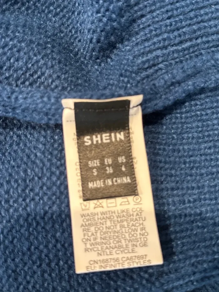 Très joli pull court sans manches femme - photo numéro 4