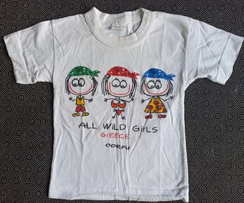 Tee-shirt made in Grèce, taille 2 ans, en très bon état