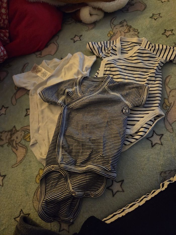 3 bodys petit bateau