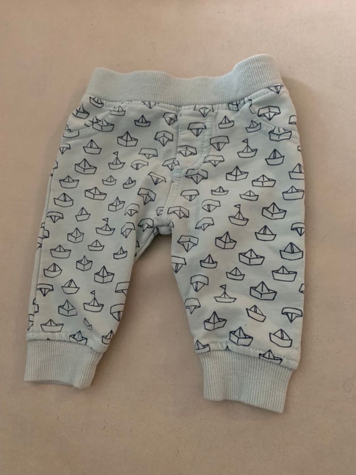 Lot 5 pantalons 1 mois - photo numéro 3