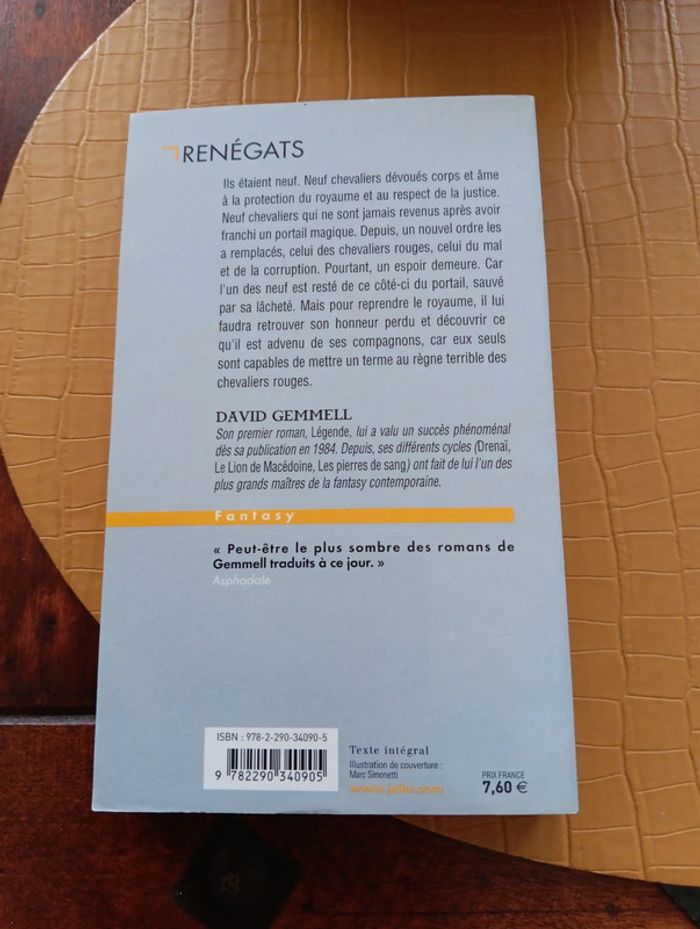 Livre Renégats de Gemmel - photo numéro 2