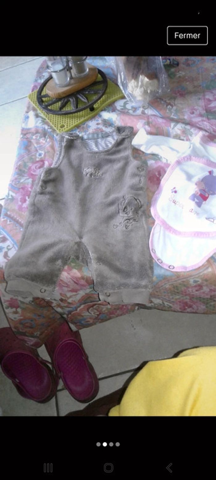 Lot vêtements bébé - photo numéro 2