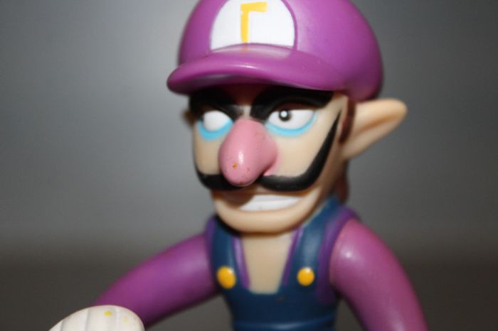 Figurine Waluigi - Nintendo - photo numéro 2