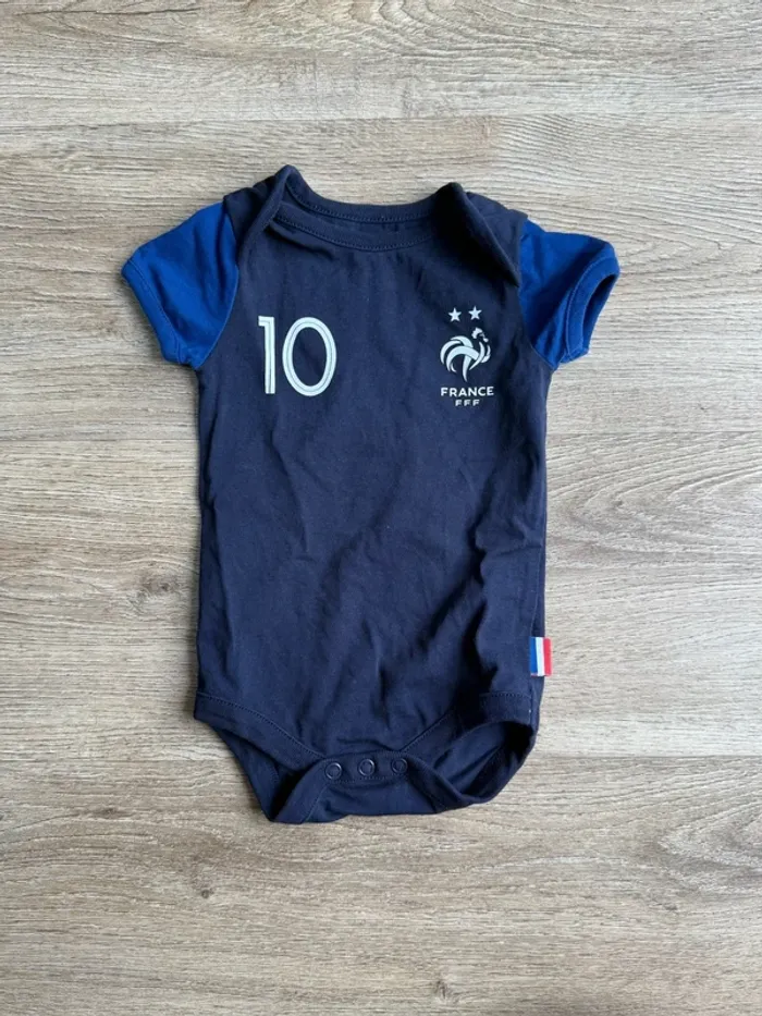 Body bodies FFF Équipe de France Mbappé 2 étoiles 3 mois bébé garçon fille très bon état