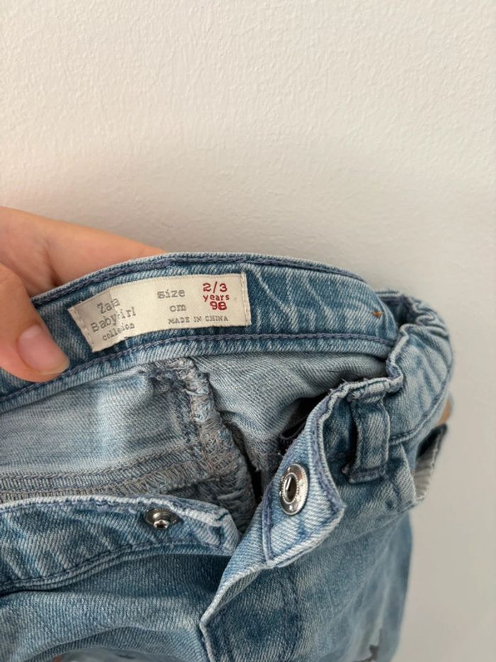 Jean slim Zara - Taille 2/3 ans (96 cm) - Très bon état - photo numéro 3