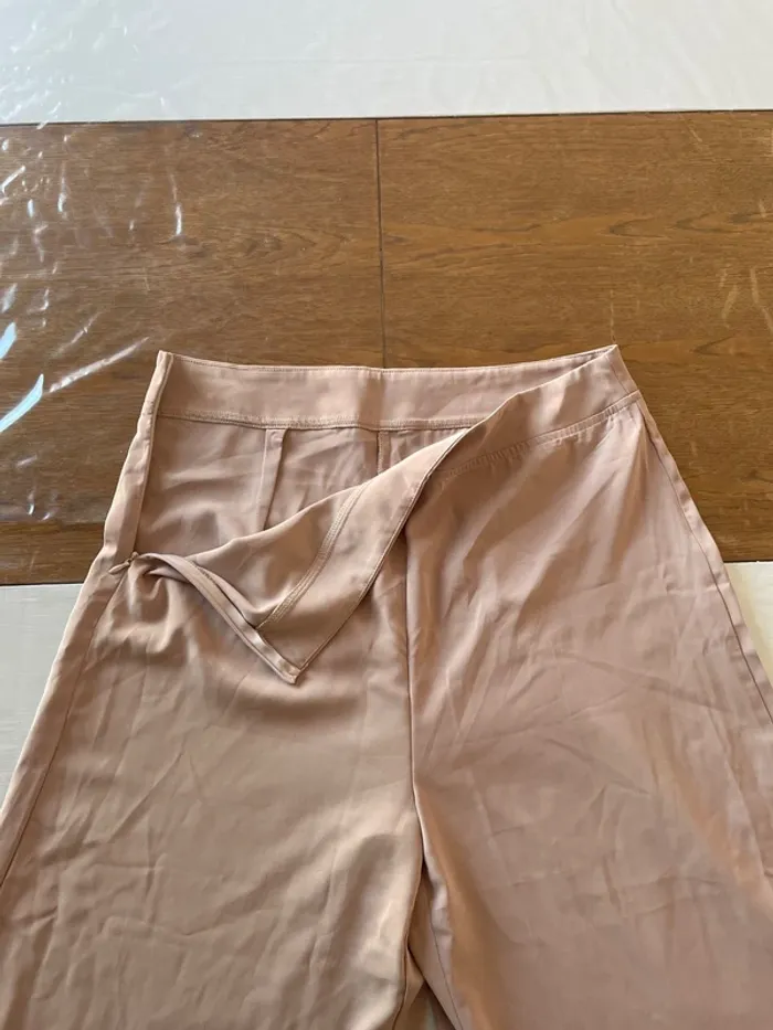 Pantalon fluide évasé - photo numéro 2