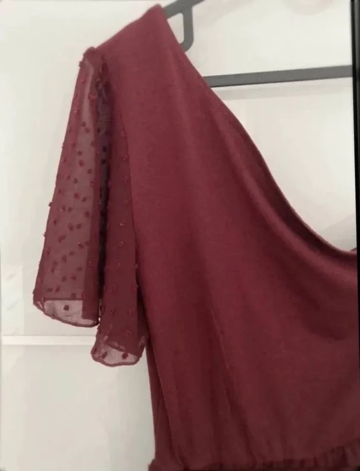 Robe rouge bordeau - photo numéro 3