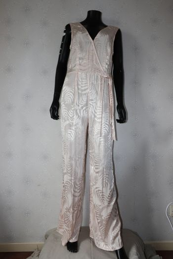 D1631 - Combipantalon taille 40