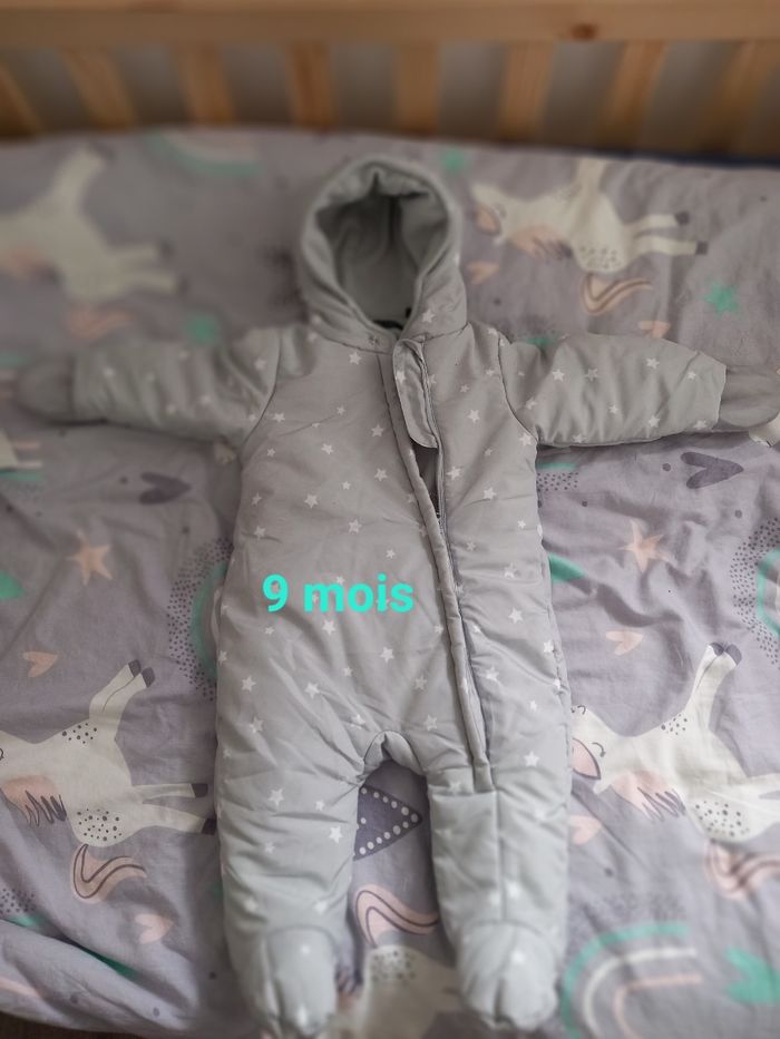 Vêtements filles 6 et 9 mois (voir tarif selon le lot) - photo numéro 2