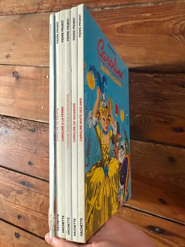 État bon - Blanc vintage - Lot de 6 livres bd albums Caroline Pierre Probst - photo numéro 7