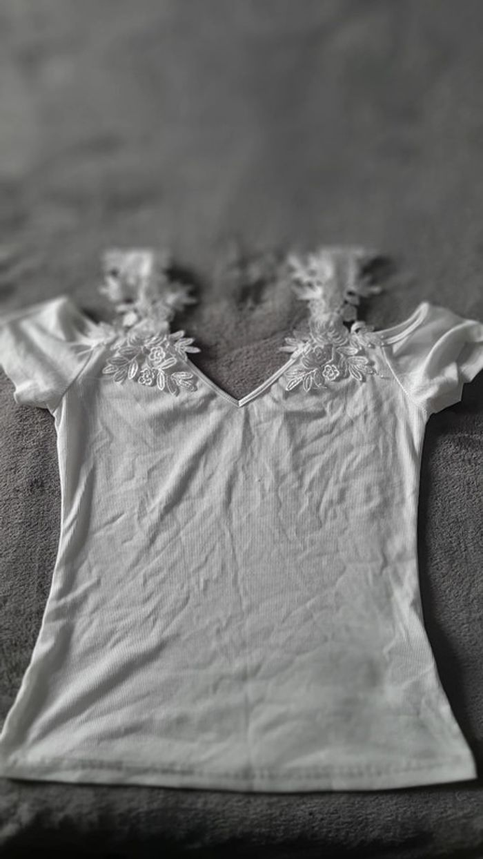 tee shirt débardeur manches courtes