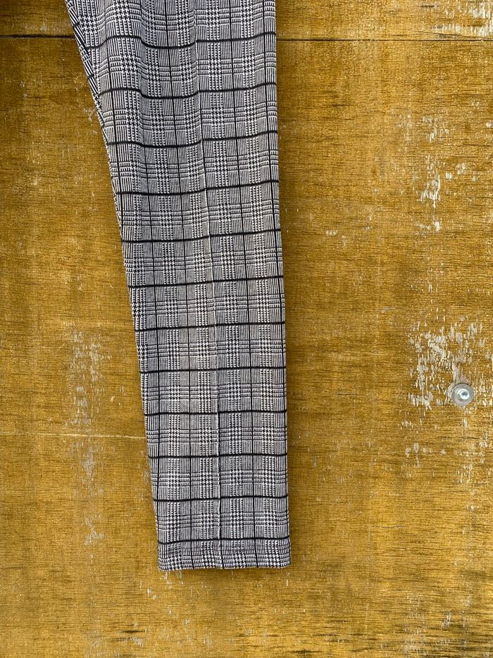 Pantalon tailleur gris et noir à carreaux Zara - photo numéro 3