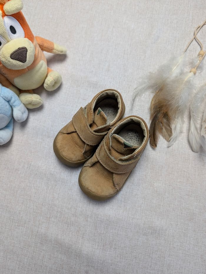 Chaussure de marche alma