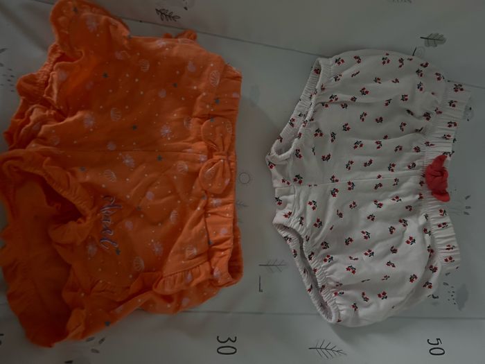 Lot de deux shorts bébé