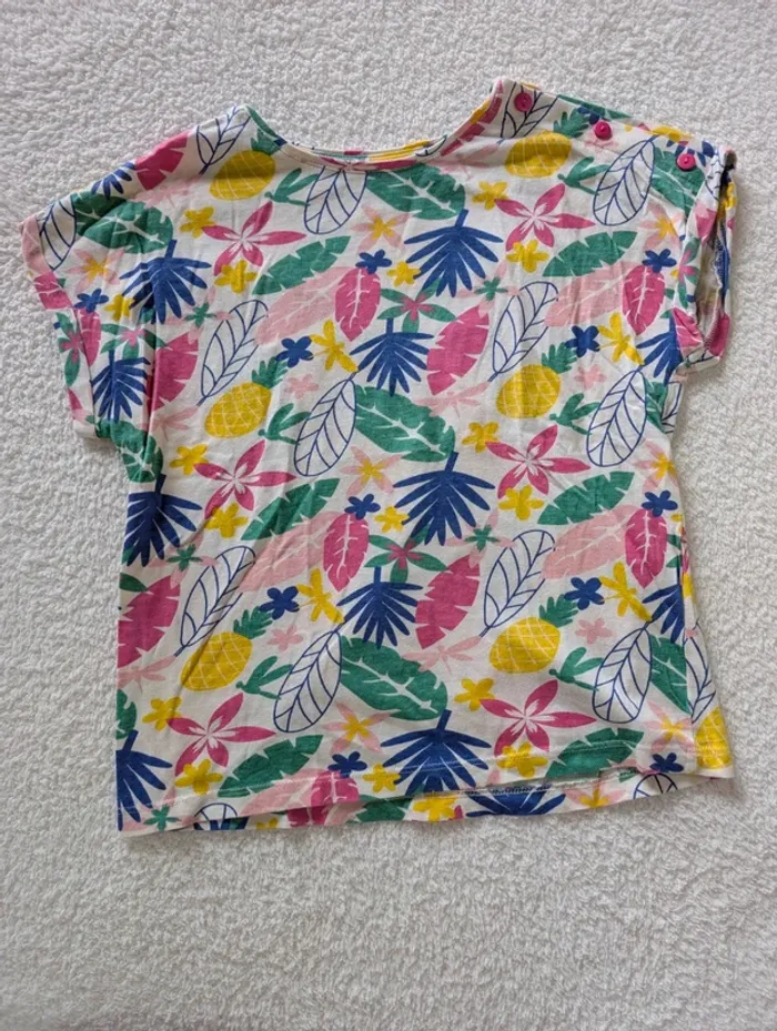 🌴 T-shirt Kiabi – 10 ans - photo numéro 2