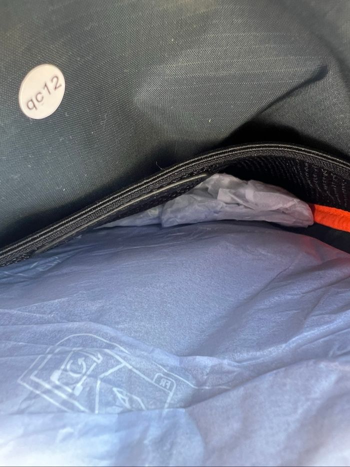Sacoche Lacoste authentique neuve avec étiquette - photo numéro 6