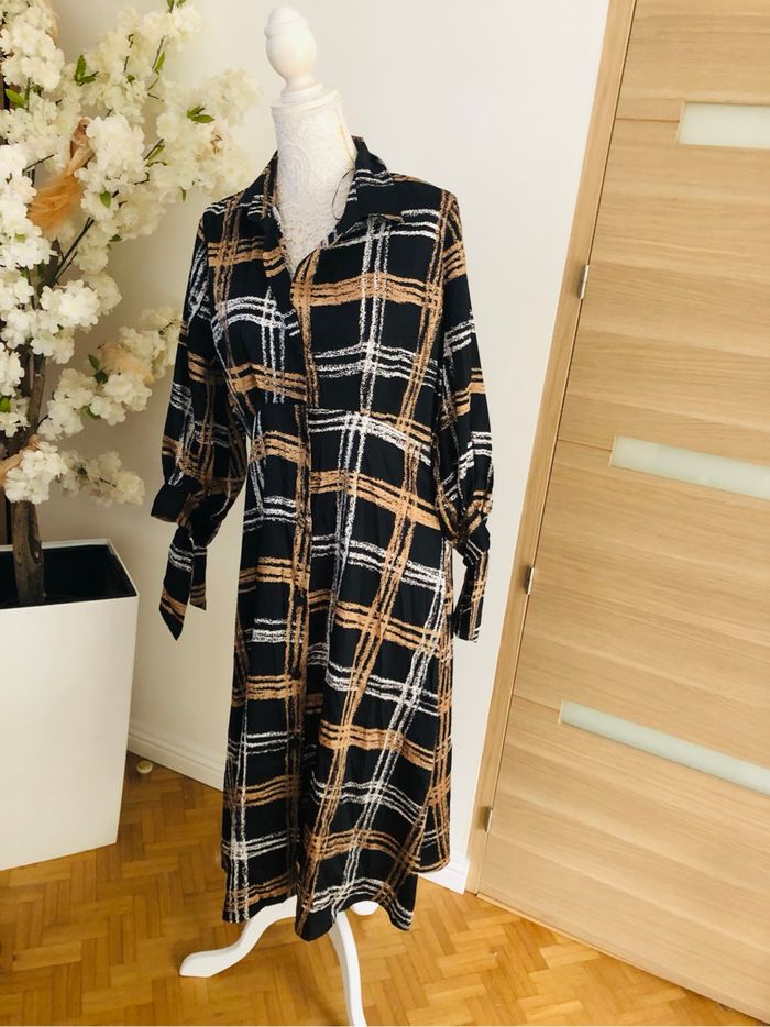 Robe Zara longue neuve taille M - photo numéro 3