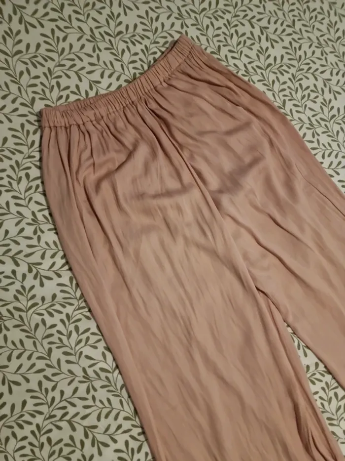 Pantalon large Taille 38 Zara - photo numéro 2