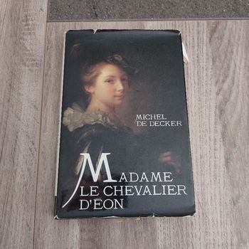 Lot 2 livres personnages féminin de l'histoire