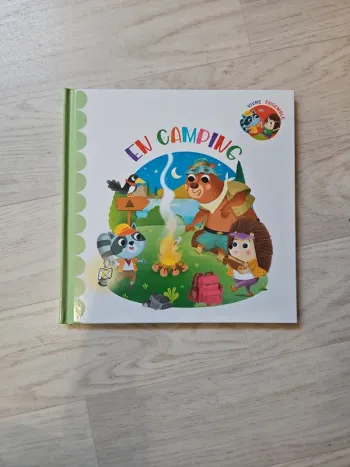 Livre enfant en camping