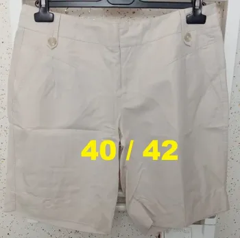 Bermuda / Short beige / crème 58 % Lin 42 % Coton Mexx Taille 40 / 42 (FR)