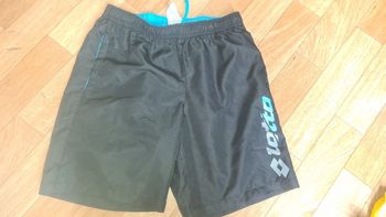 Short neuf 11/12 ans