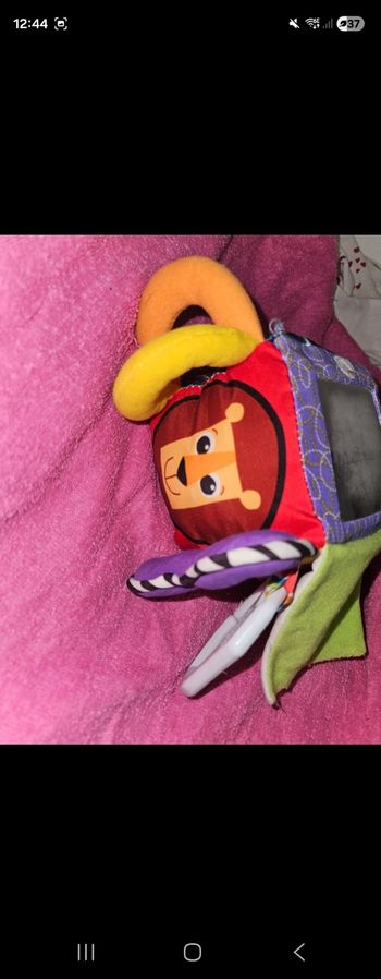 Cube d'activité et d'éveil 