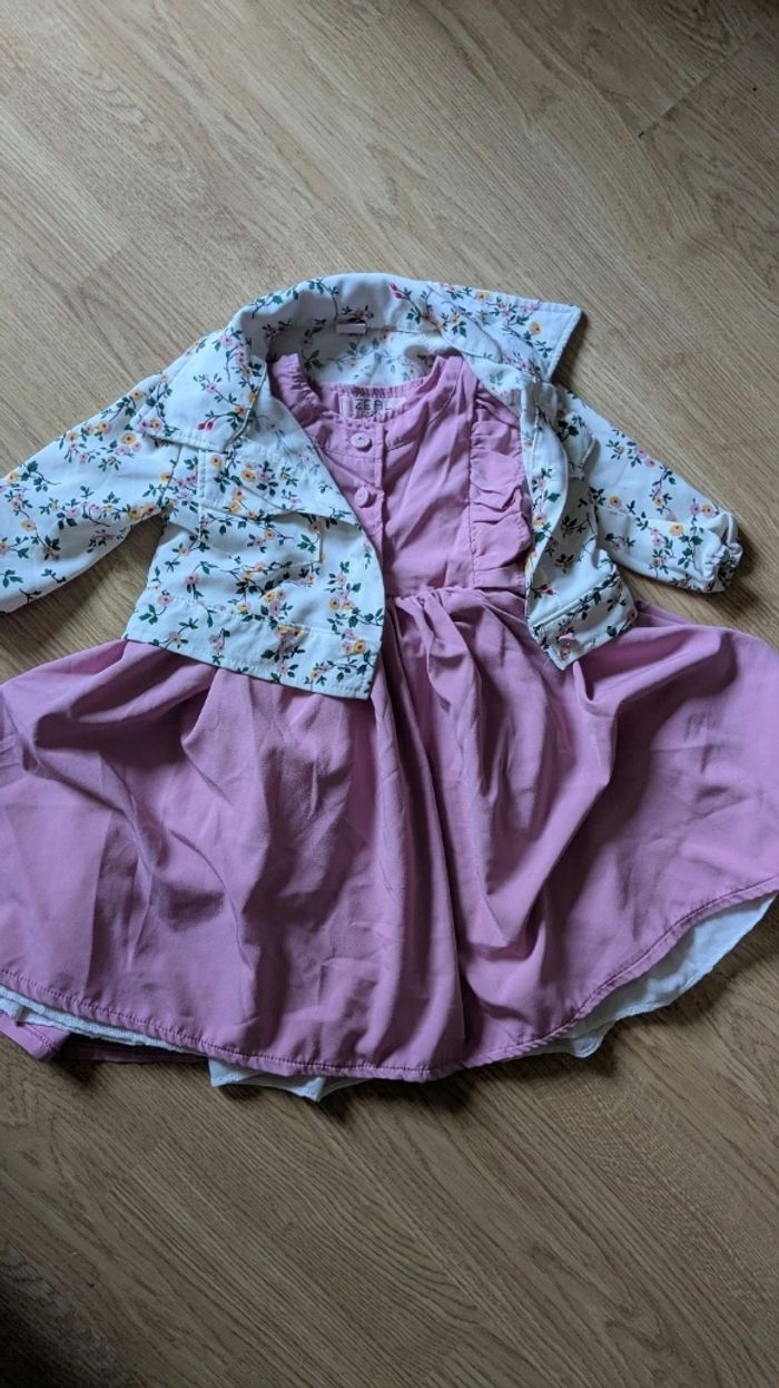 Robe avec gilet léger 2 ans - photo numéro 2