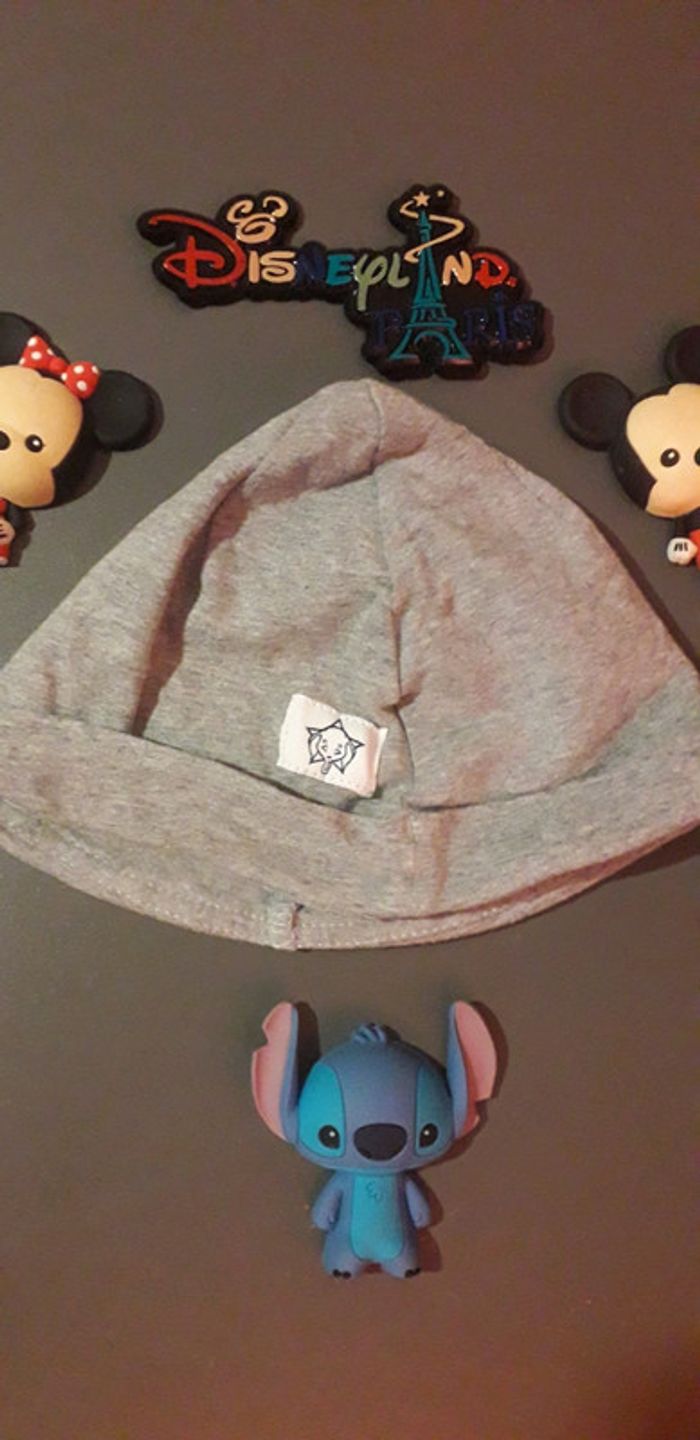 Bonnet en coton pour le printemps Dumbo Disney 18.24 mois neuf jamais porté - photo numéro 2