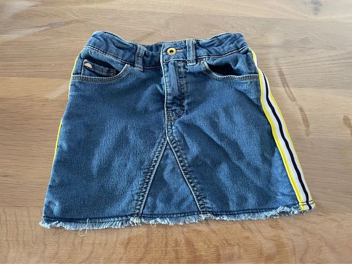 Lot de 2 jupes fille 6 ans - photo numéro 3
